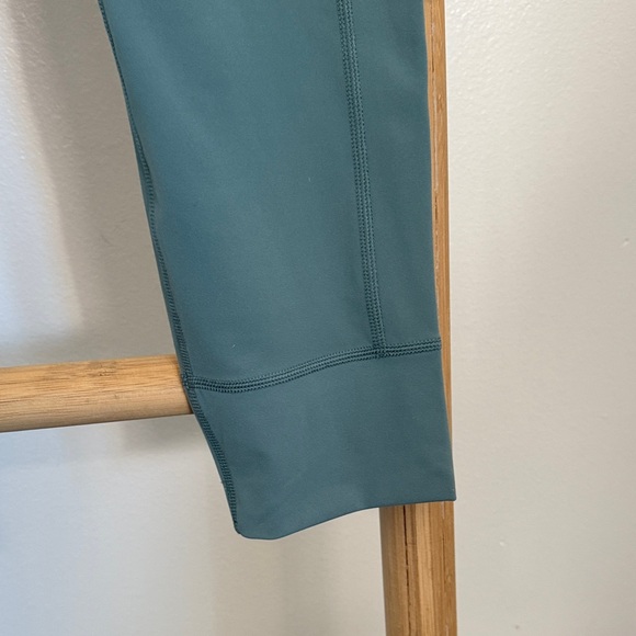 Vuori Women's Teal Leggings NOWT - Picture 8 of 8
